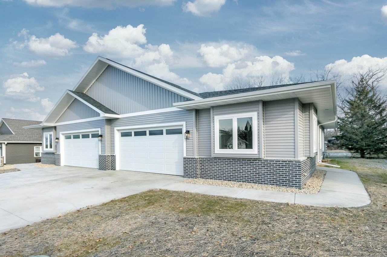 117 Ashberry Lane - Photo 1