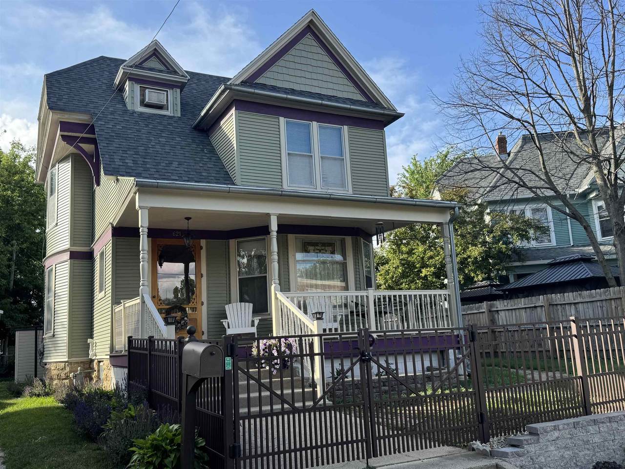 621 Prospect Avenue - Photo 1