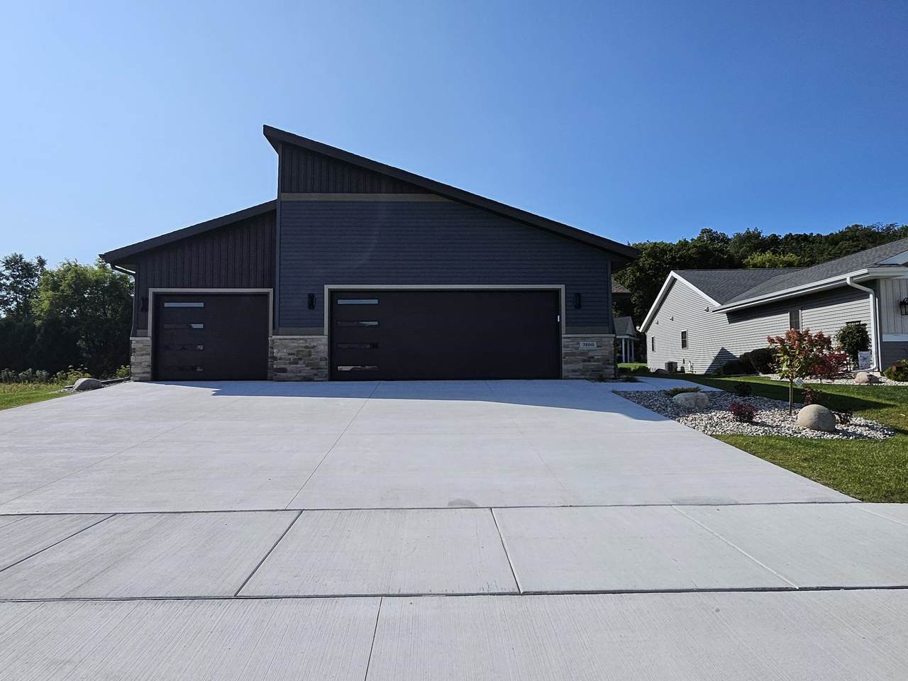 3800 Huntington Avenue - Photo 1