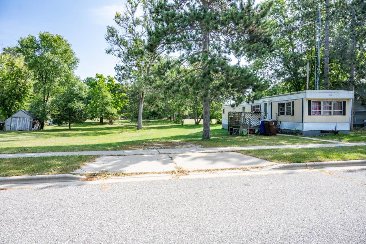 224 Watts Street - Photo 1