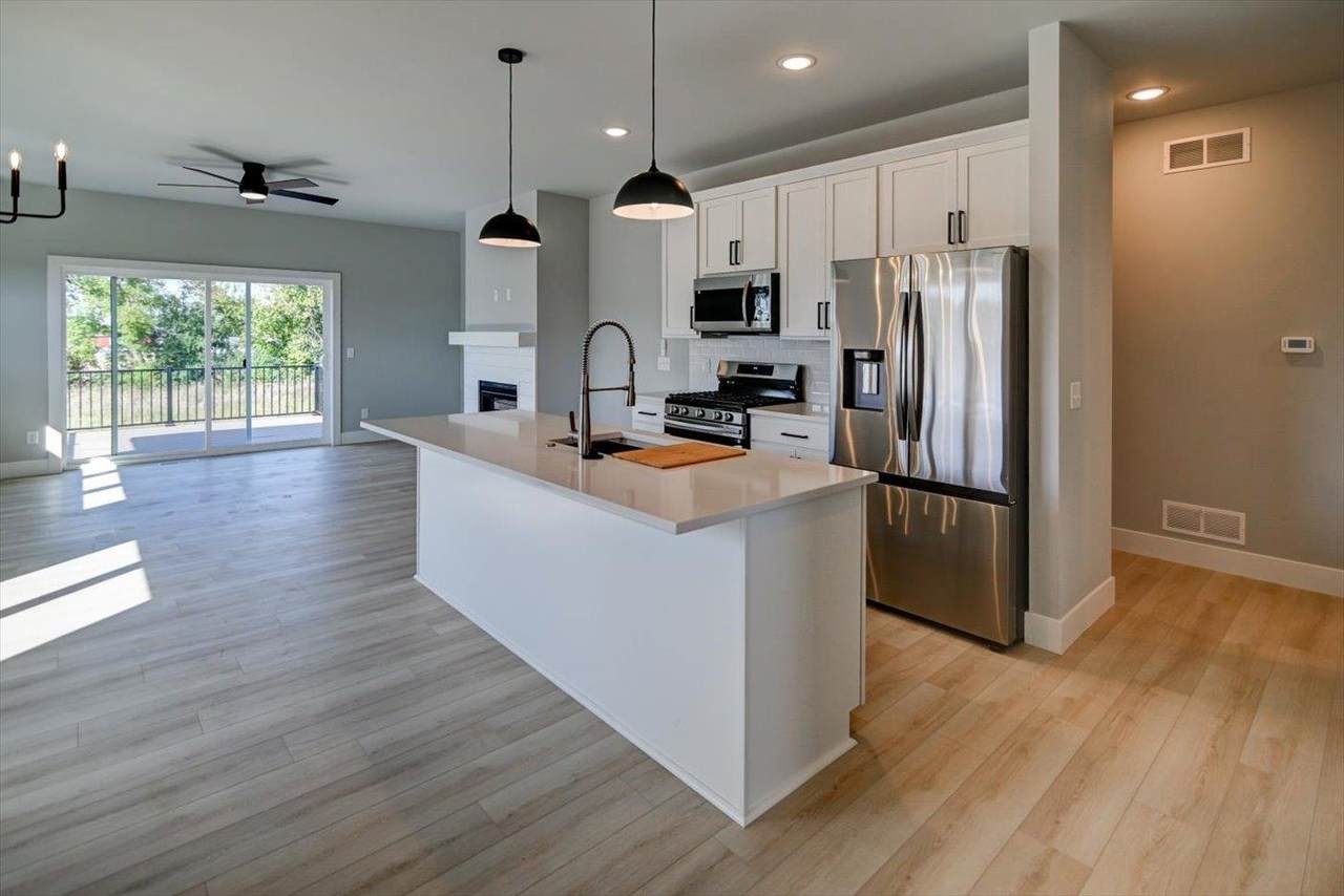 1520 Palm Grass Way - Photo 1