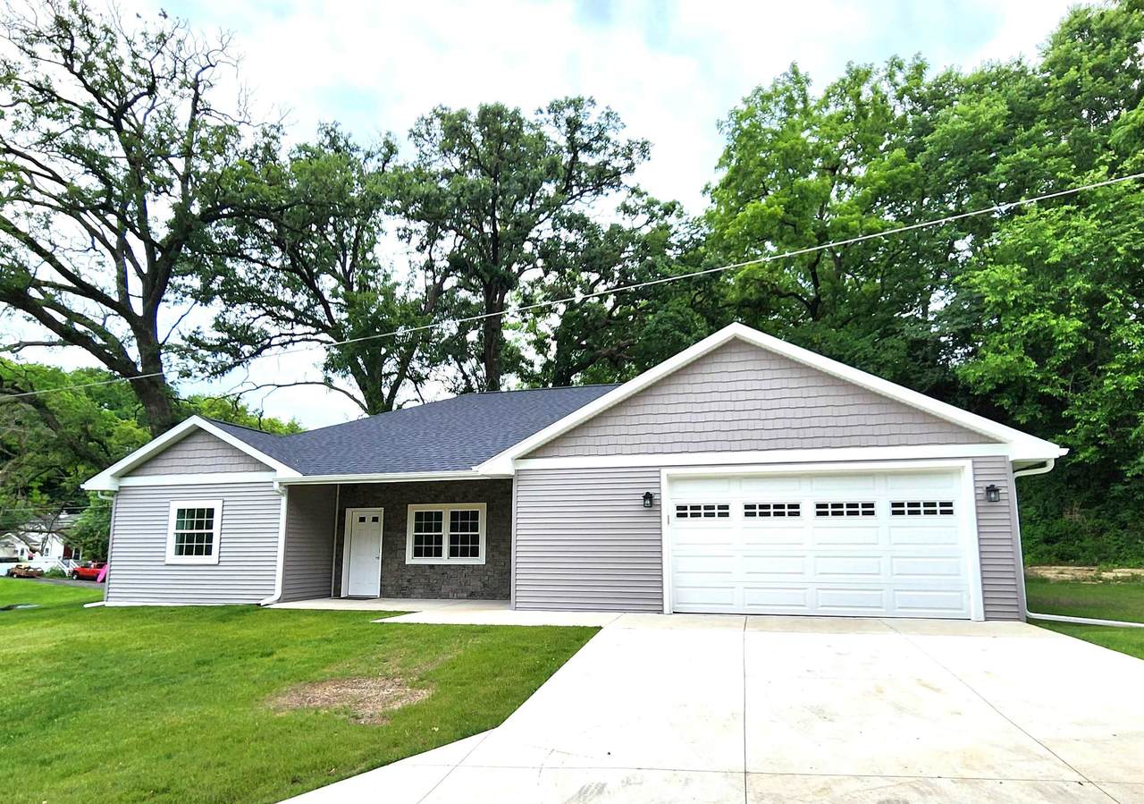 810 Galena Street - Photo 1