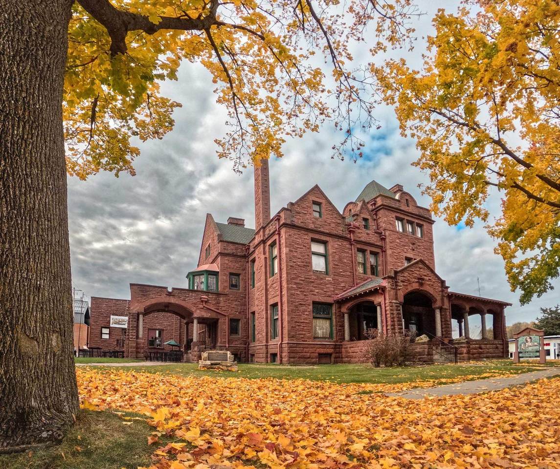 623 Broadway Street - Photo 1