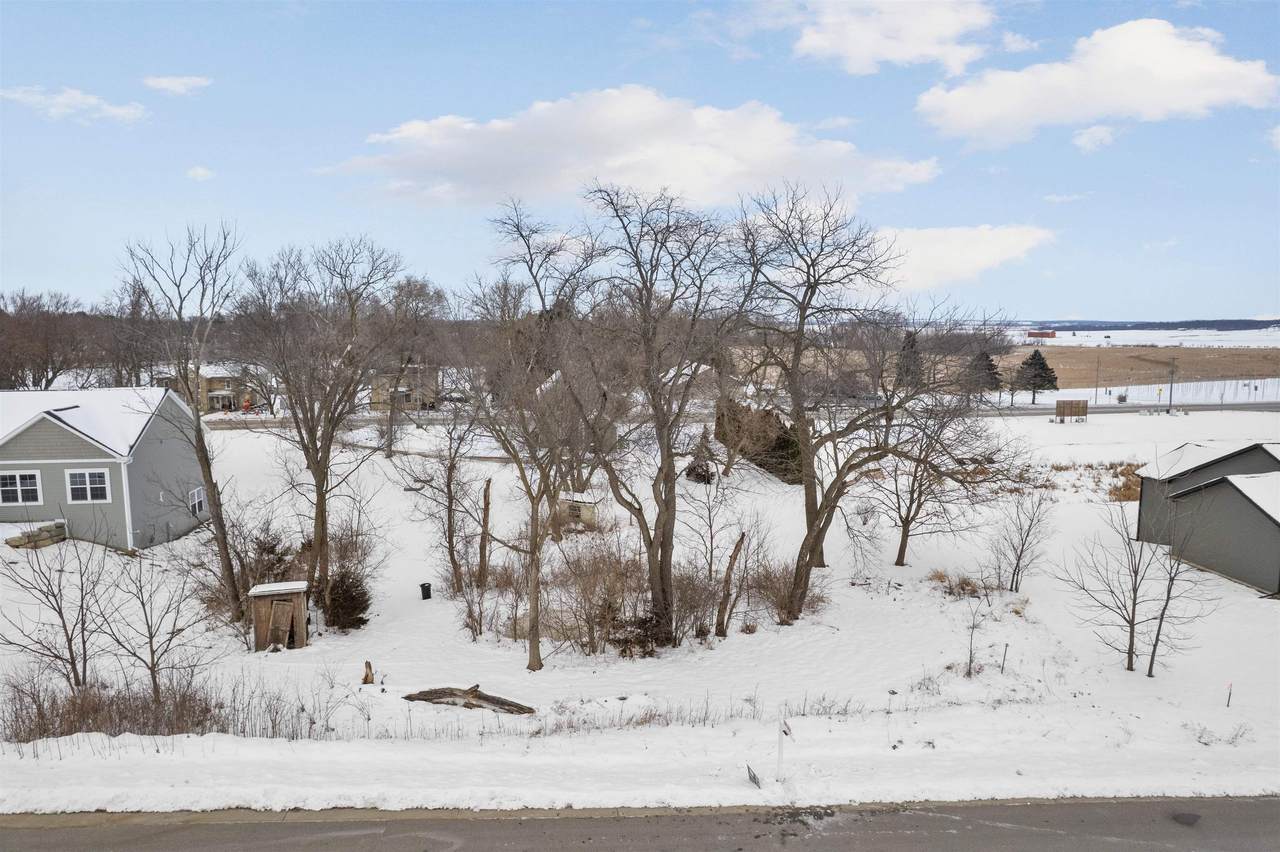 303 Teri Lee Lane - Photo 1