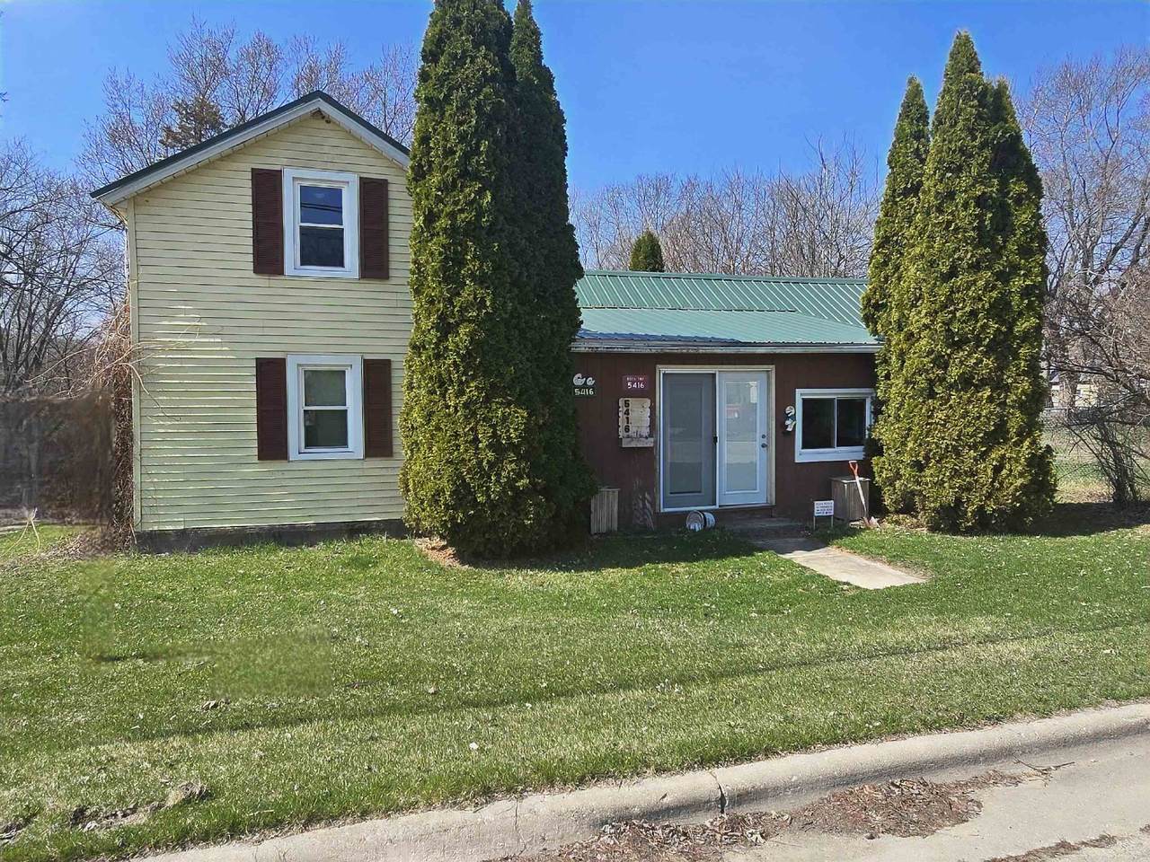 5416 County Road D - Photo 1