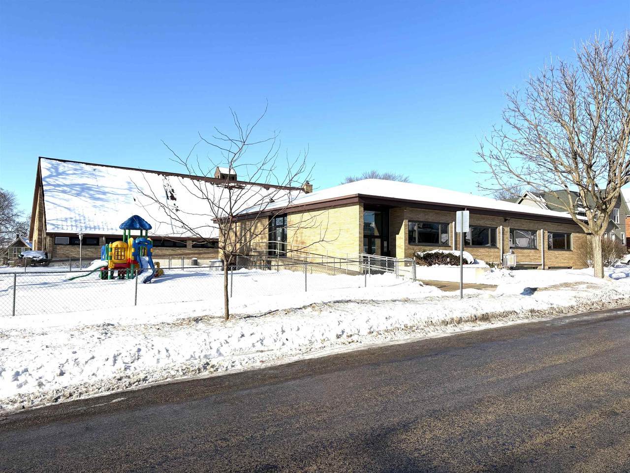 308 Oneida Street - Photo 1