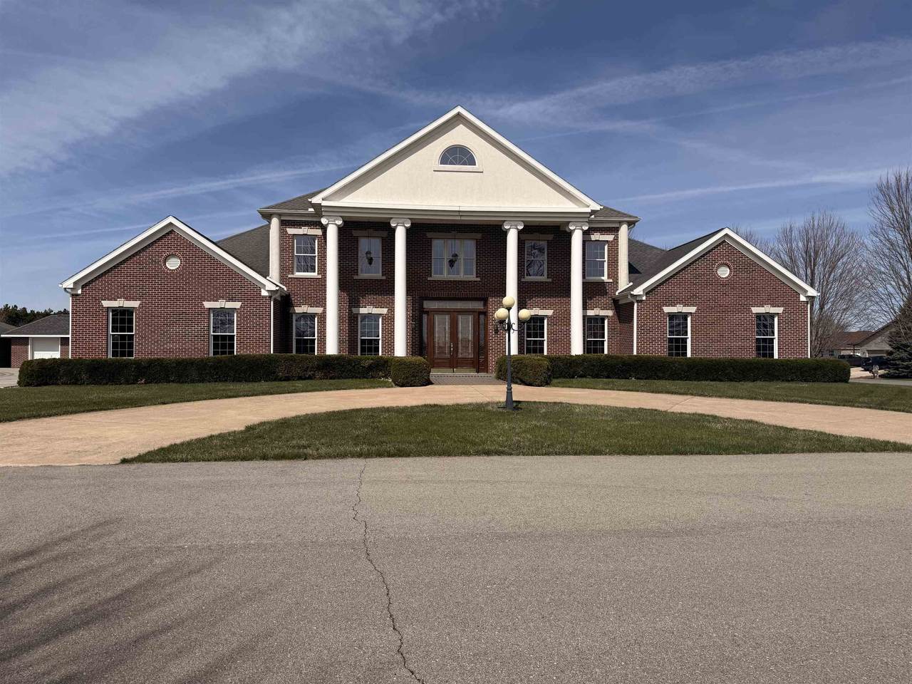 711 21st Street - Photo 1