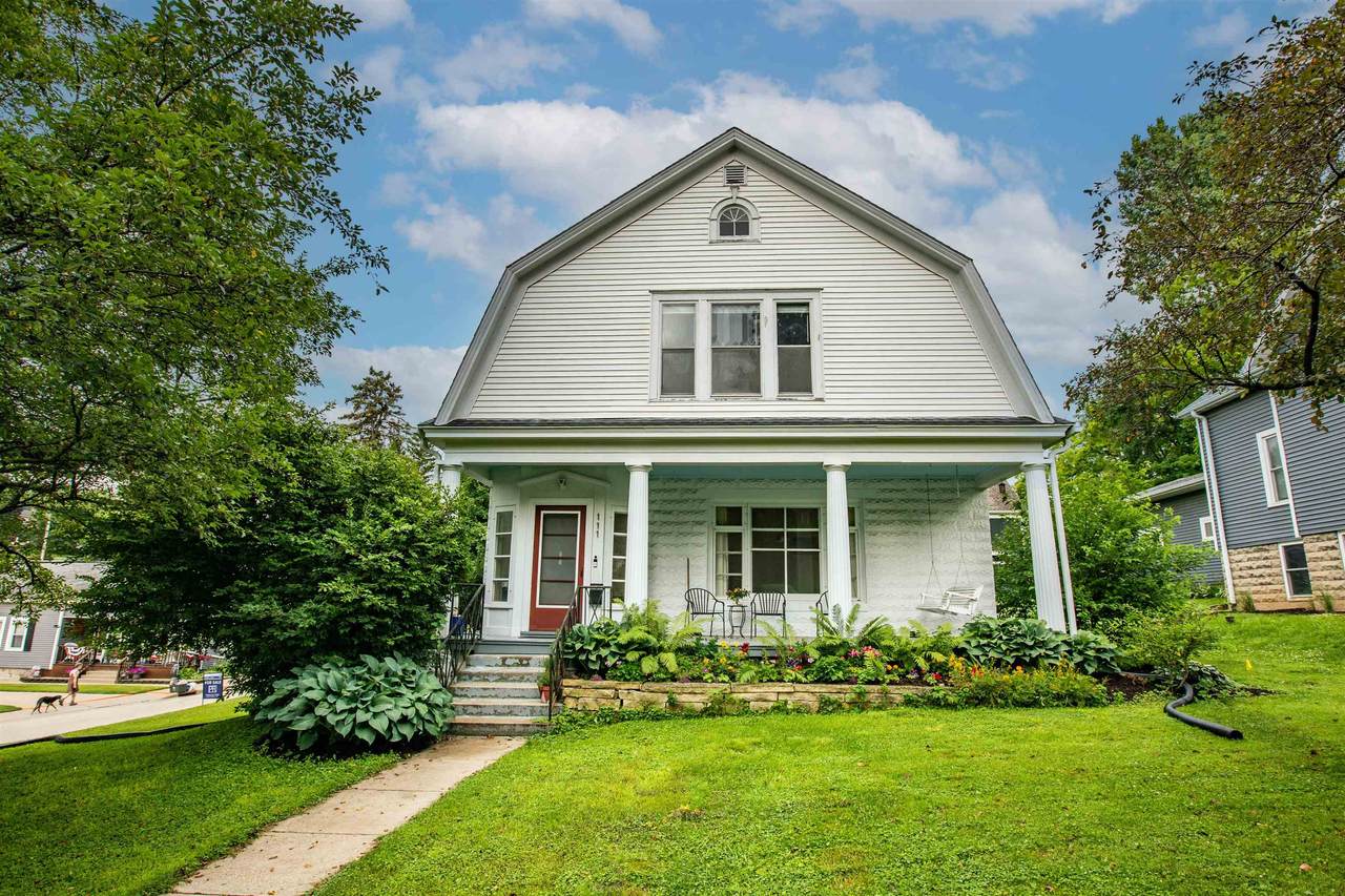 111 Iowa Street - Photo 1