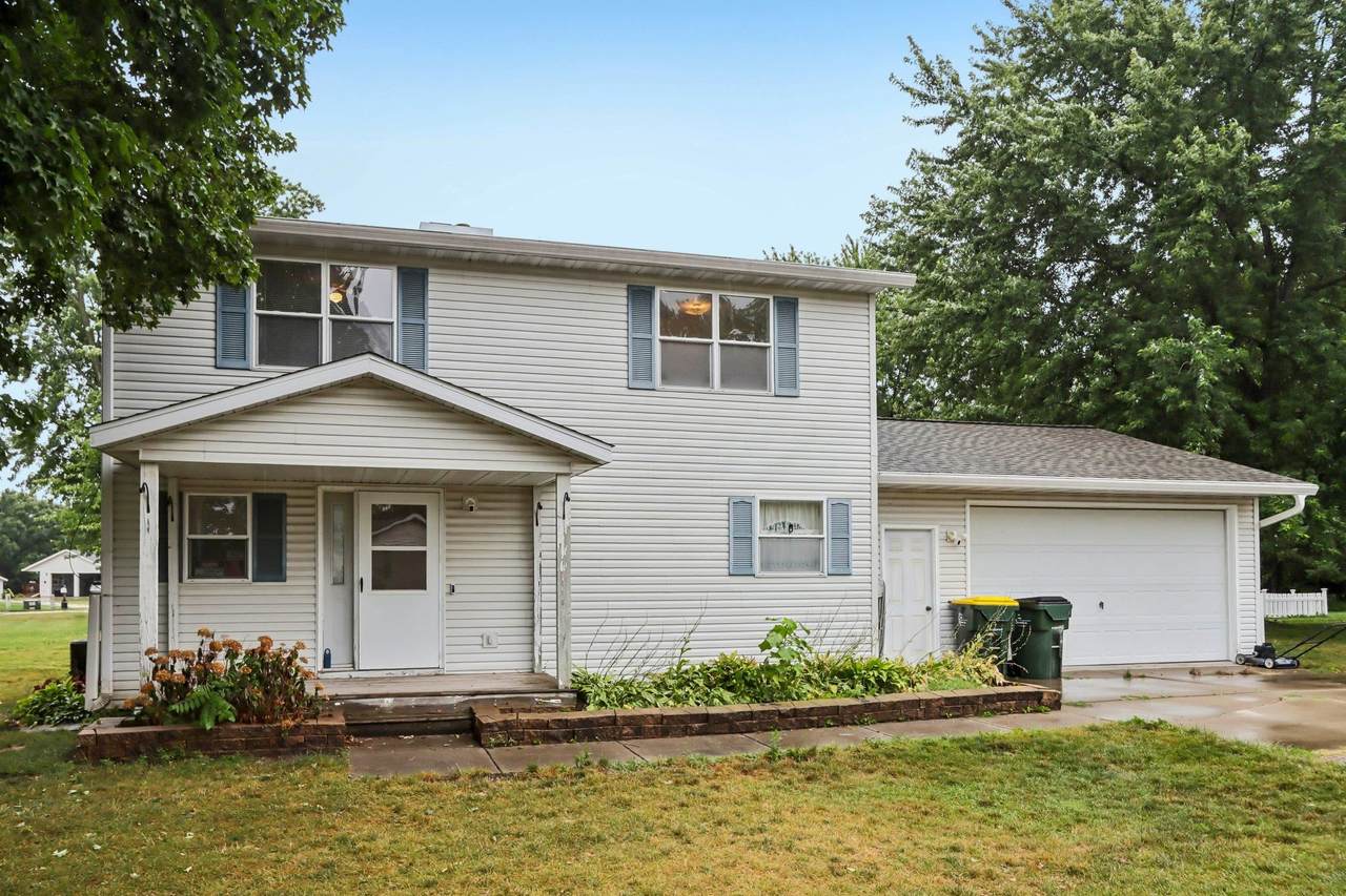 S8007 Maple Park Road - Photo 1