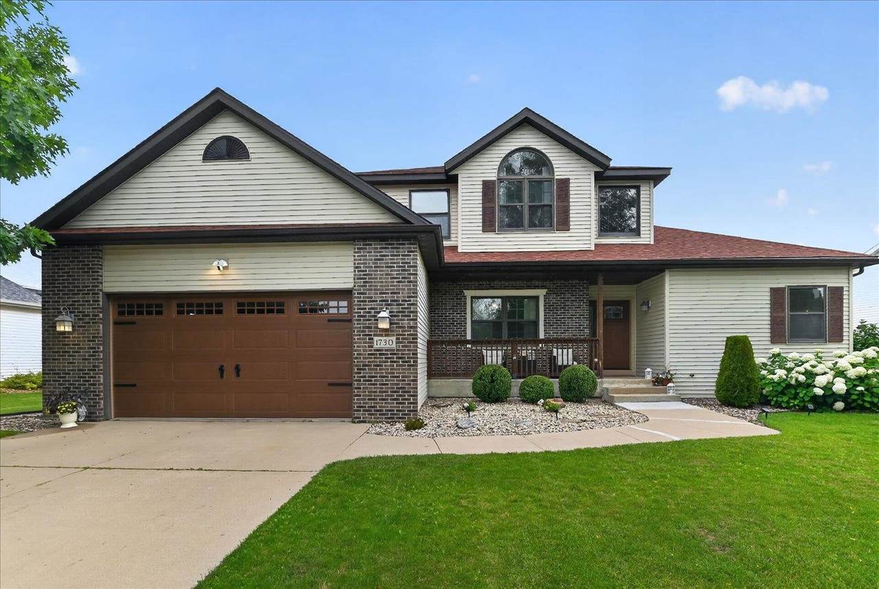 1730 Stonehaven Drive - Photo 1