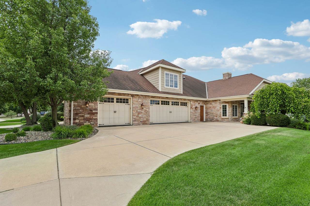 1616 Bellewood Drive - Photo 1