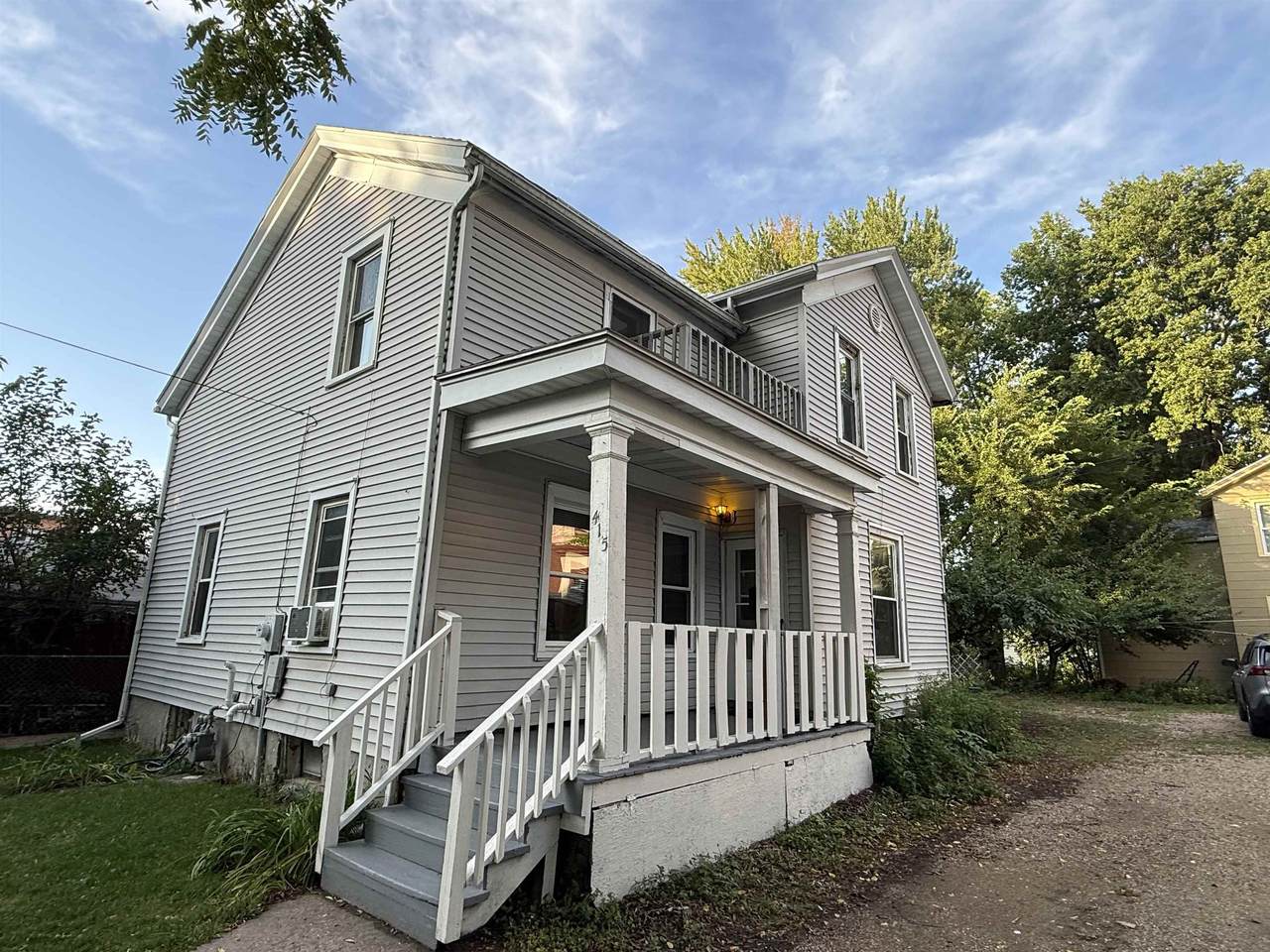 415 Livingston Street - Photo 1