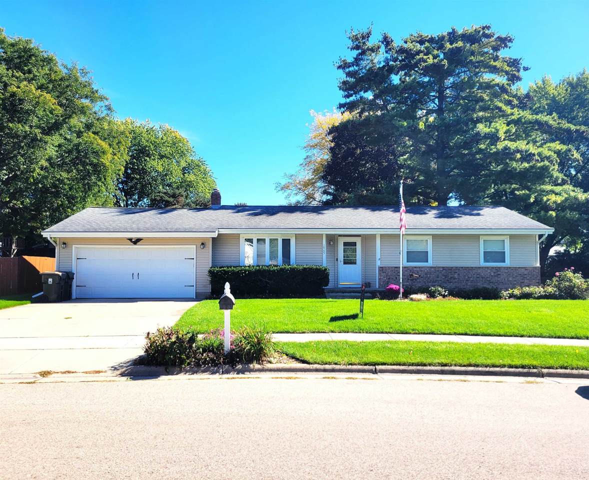 1065 Tara Drive - Photo 1