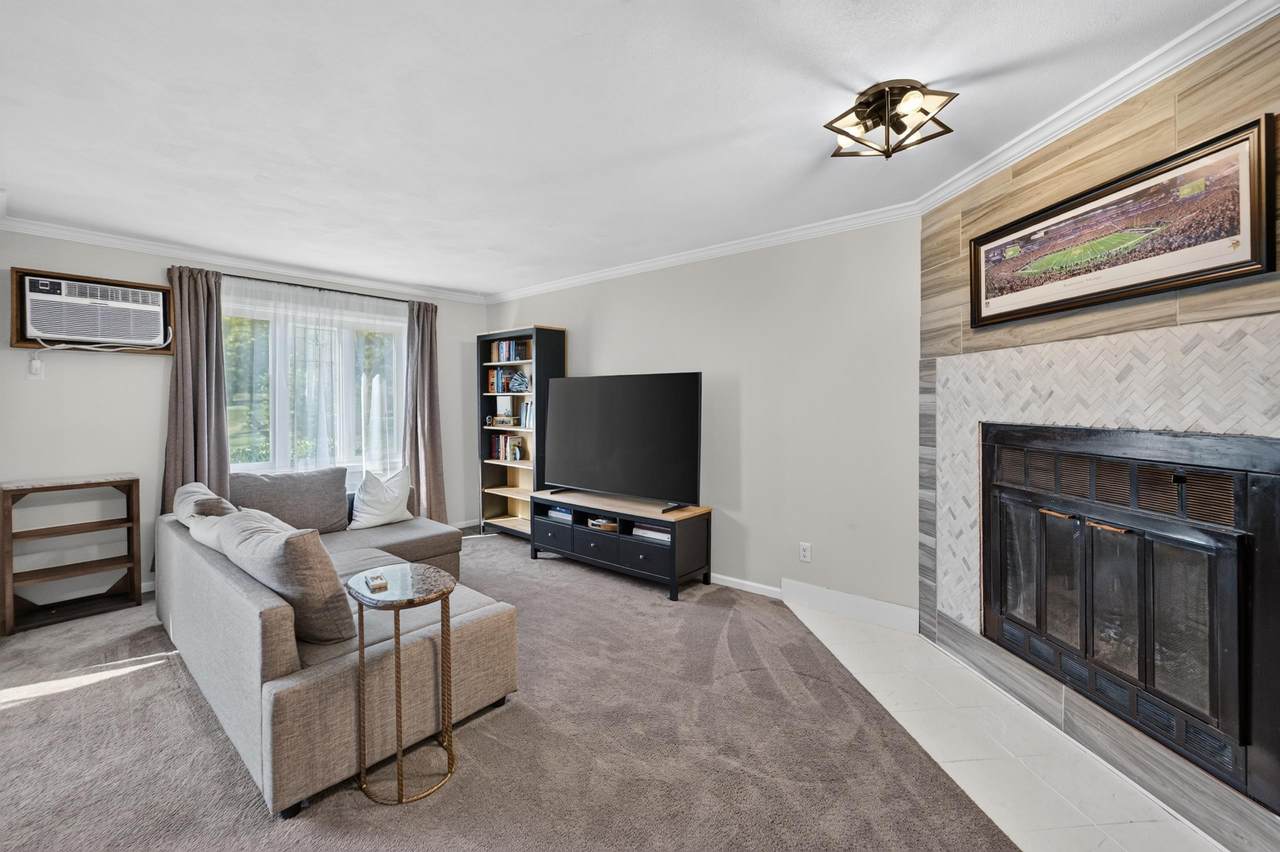 1623 Mckenna Boulevard - Photo 1