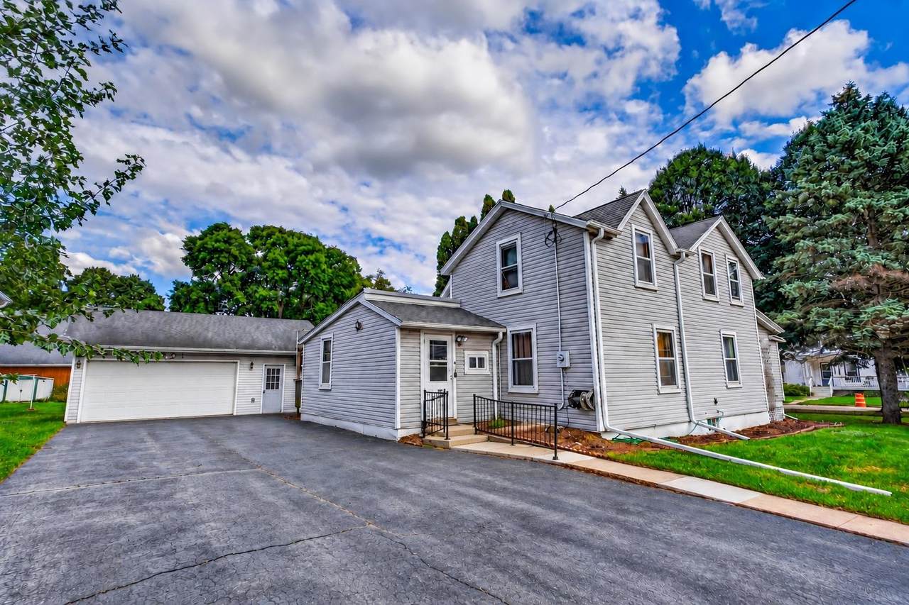 352 Birdsey Street - Photo 1
