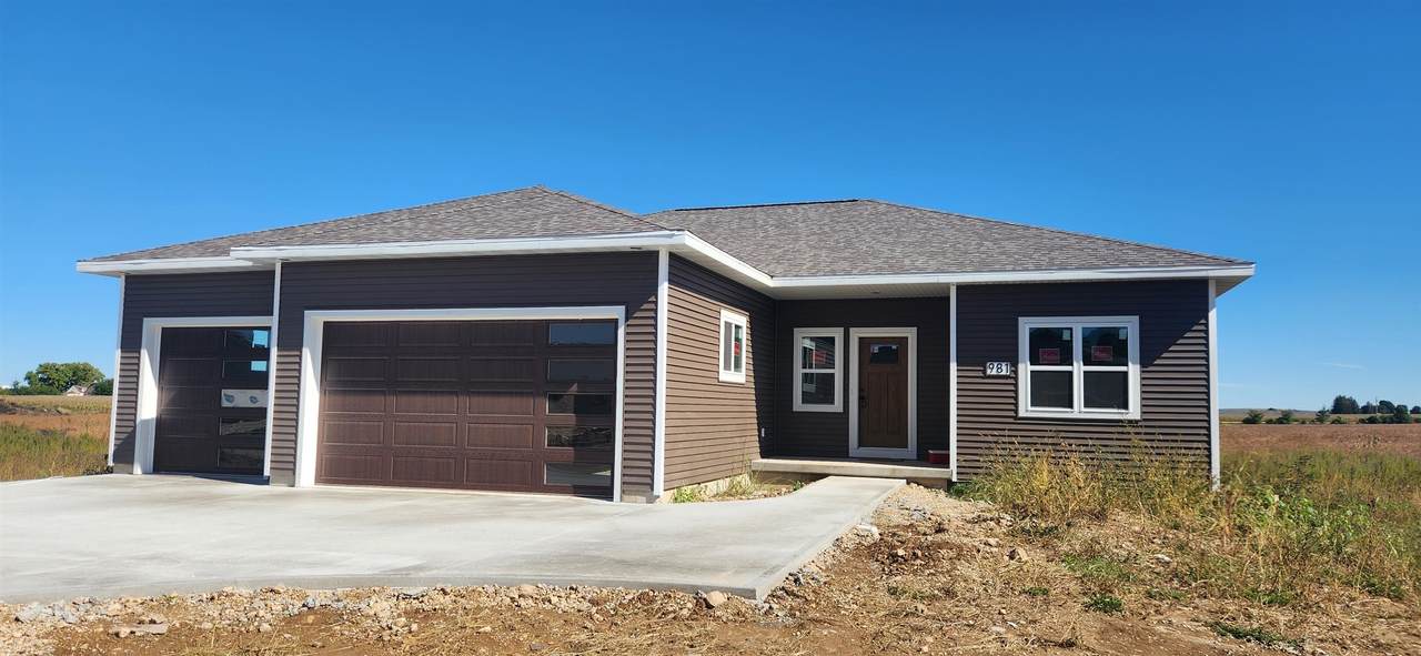 981 Bell Circle - Photo 1