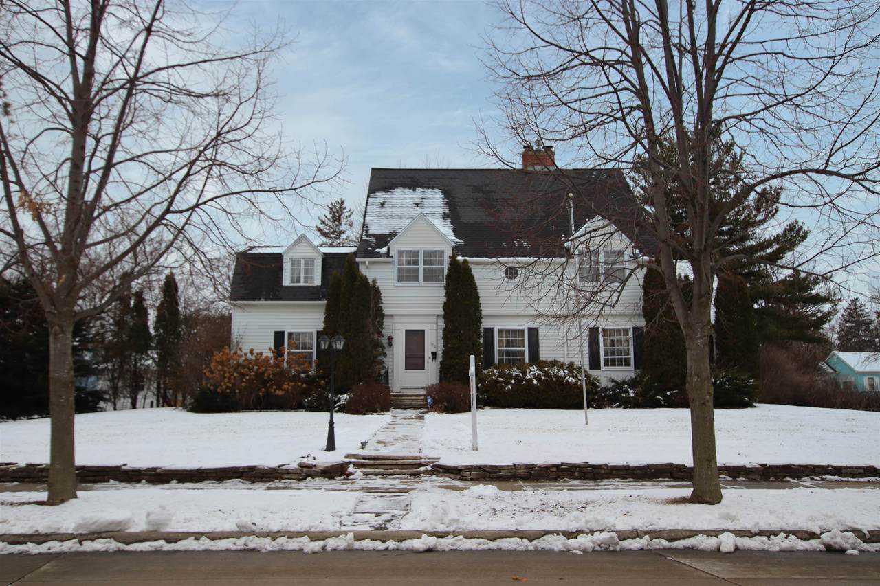102 Cottage Avenue - Photo 1