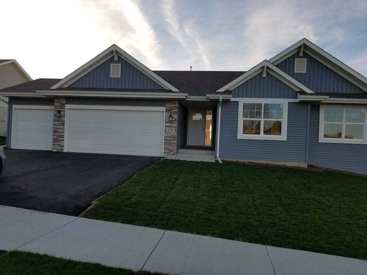 570 Paulson - Photo 1