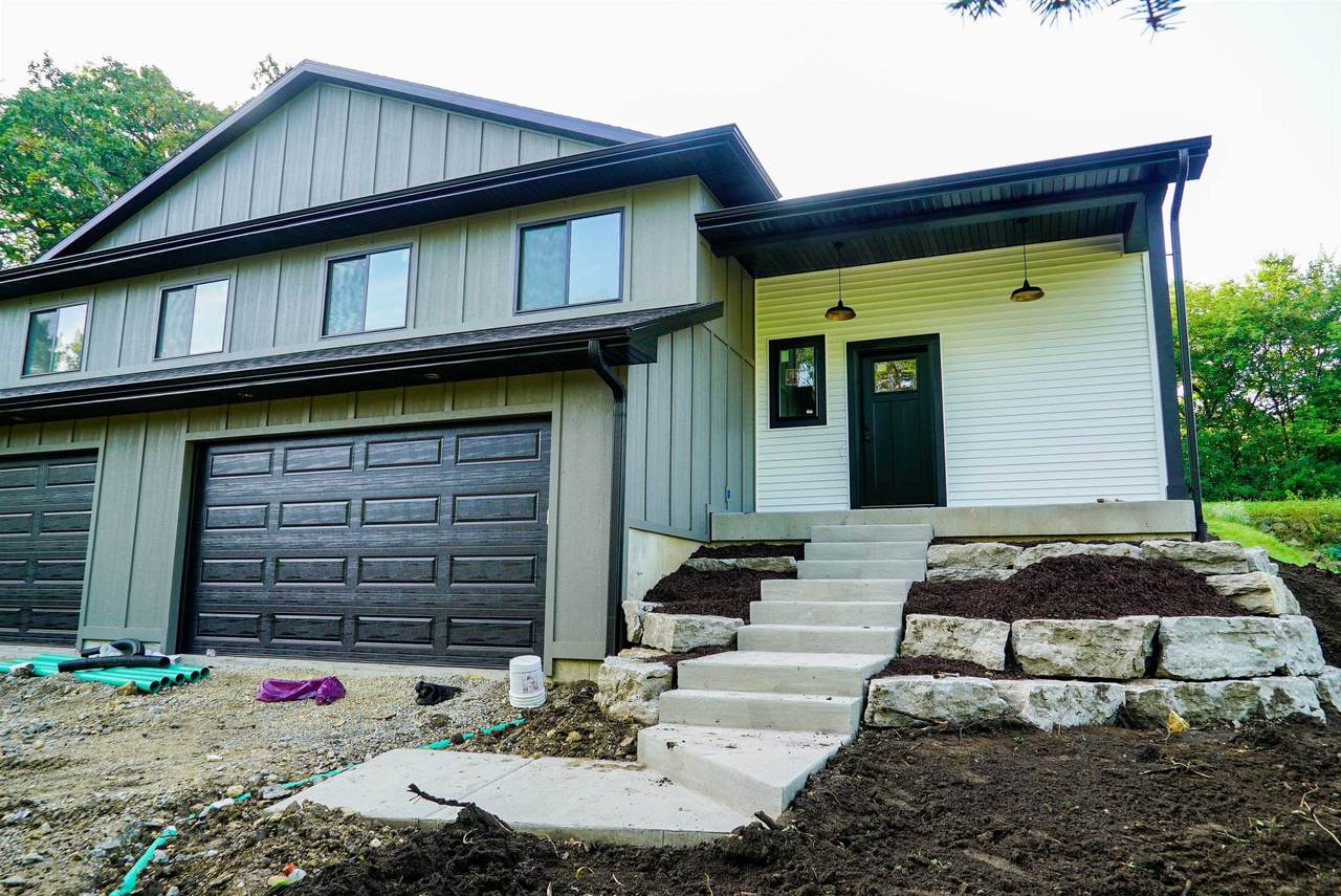 1905 Perimeter Rd - Photo 1