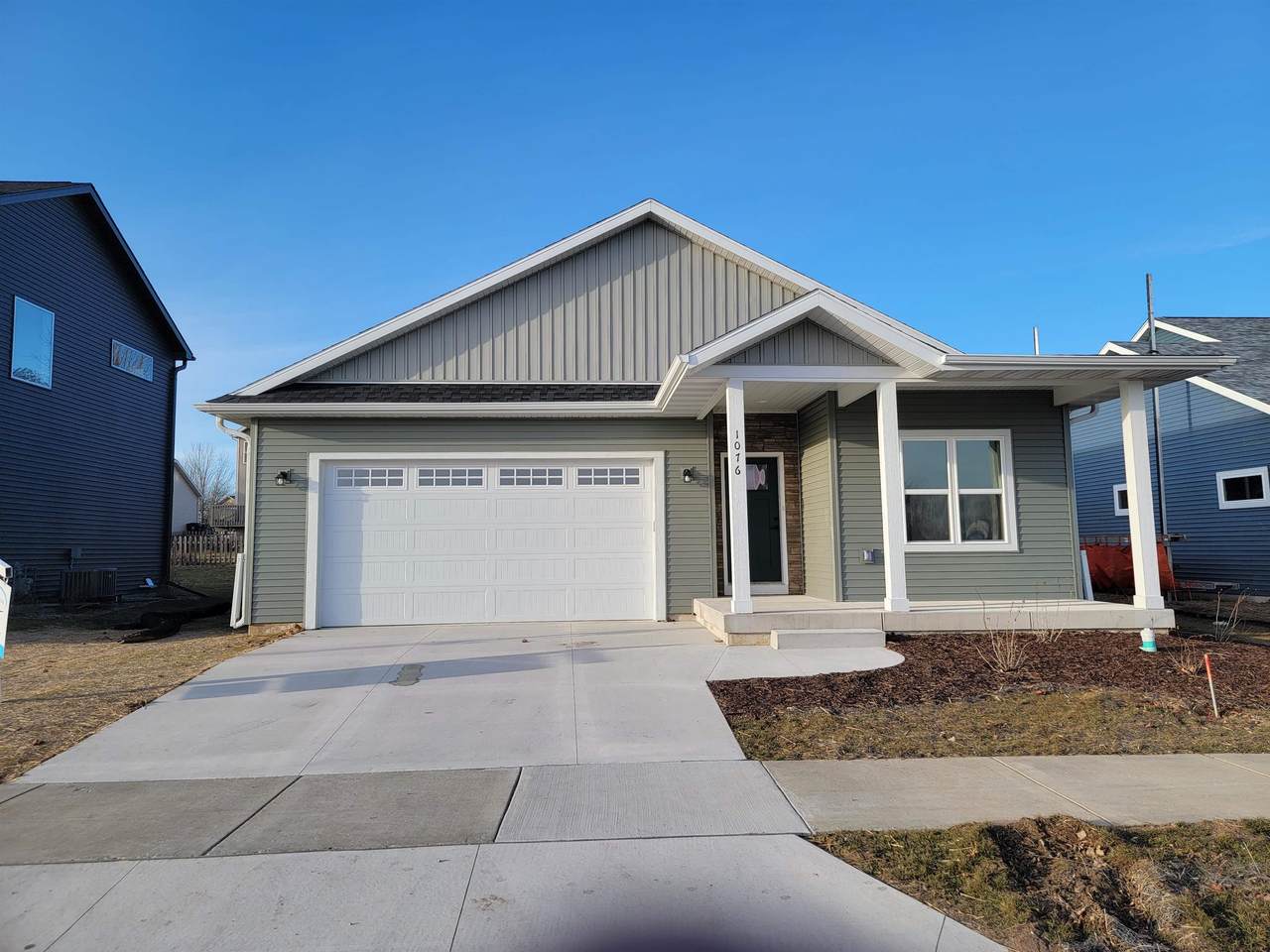 1076 Kamperschroer Way - Photo 1