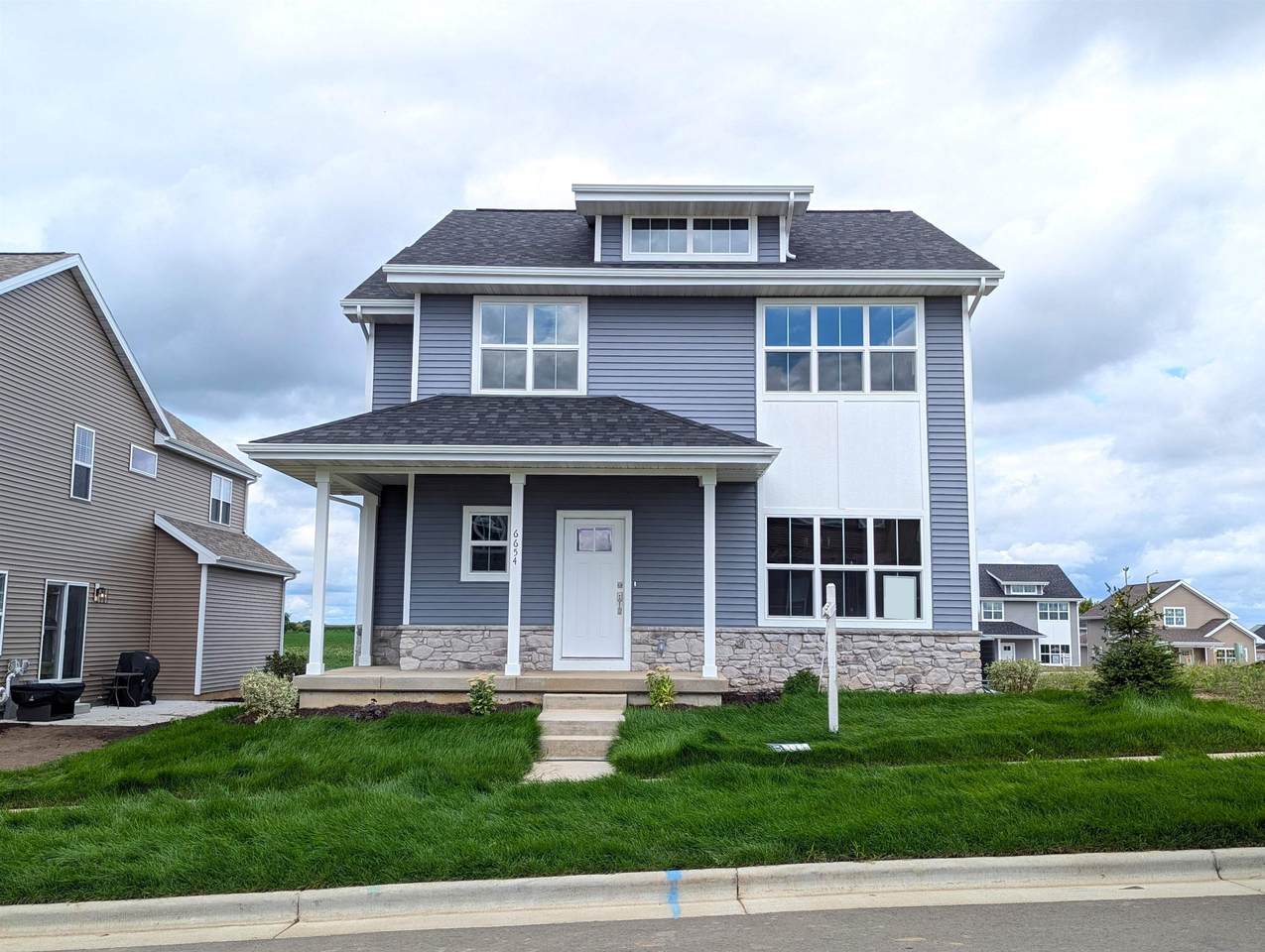 6654 Redpoll Road - Photo 1