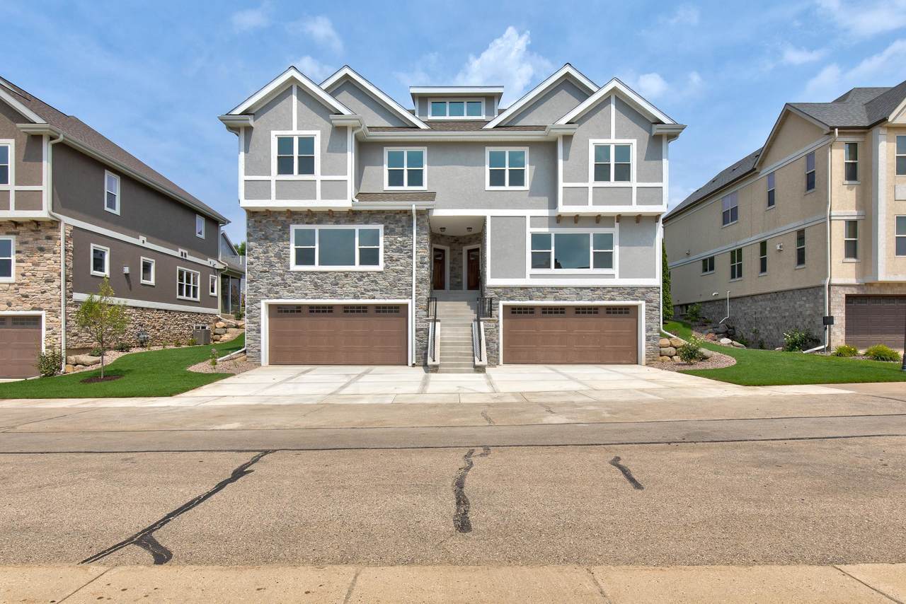 9068 Paddington Parkway - Photo 1