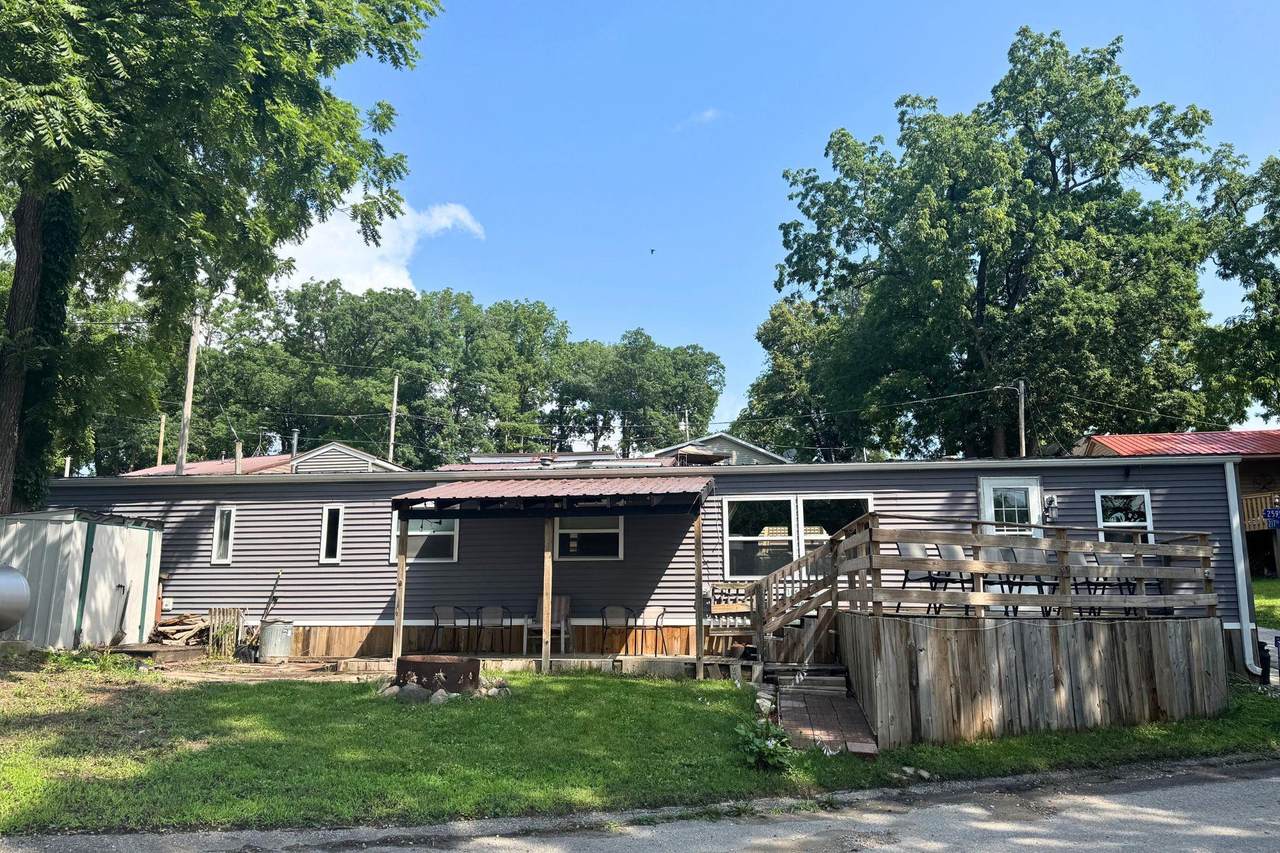 21701 259th Street - Photo 1