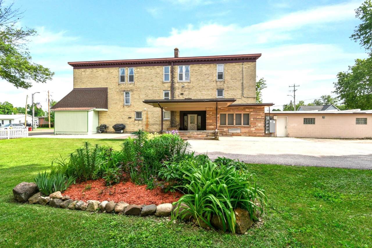 219 Lincoln Avenue - Photo 1