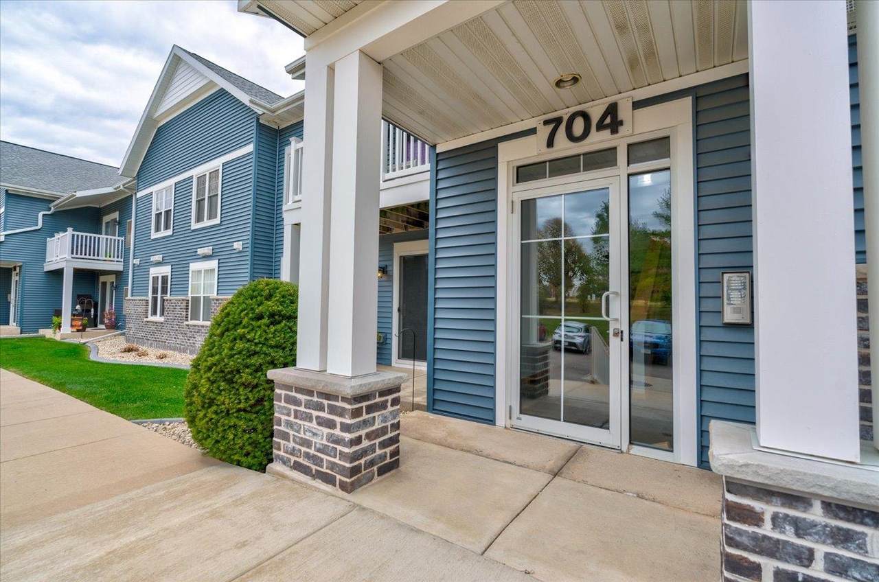 704 Herndon Drive - Photo 1