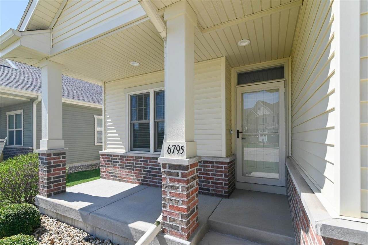 6795 Village Walk Lane - Photo 1
