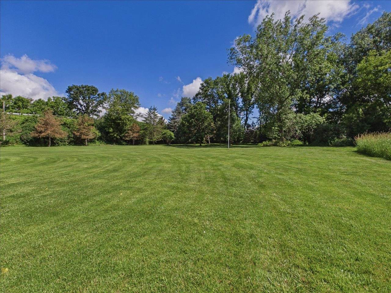 4726 Baxter Road - Photo 1