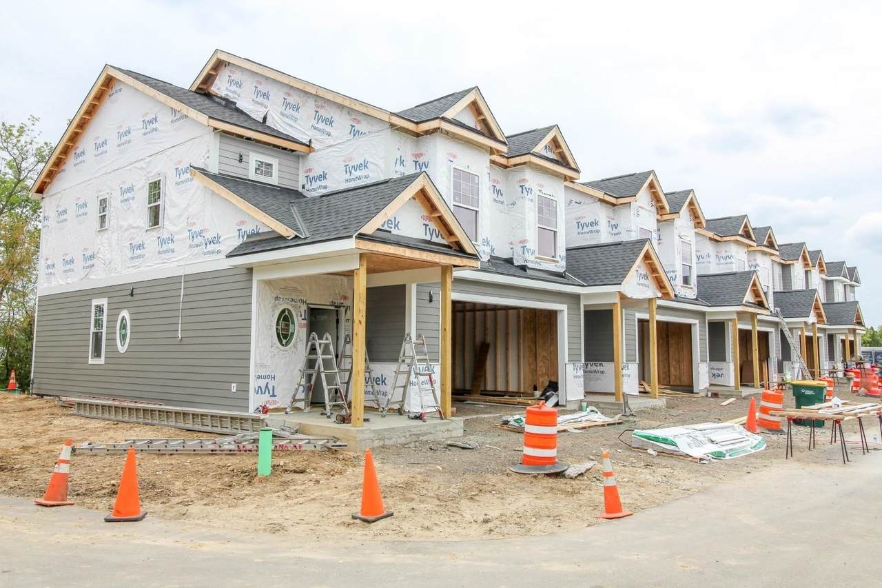 1204 Main St - Photo 1