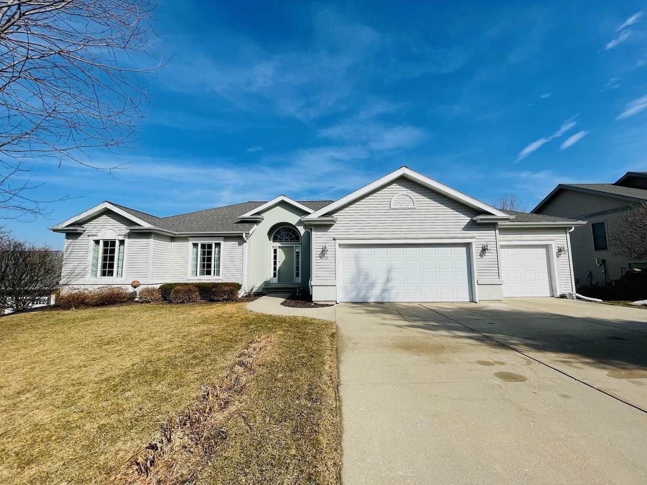112 Autumnwood Cir - Photo 1