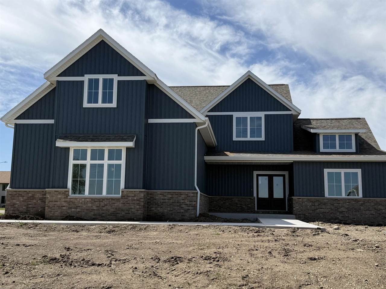 3196 Jackdaws Drive - Photo 1