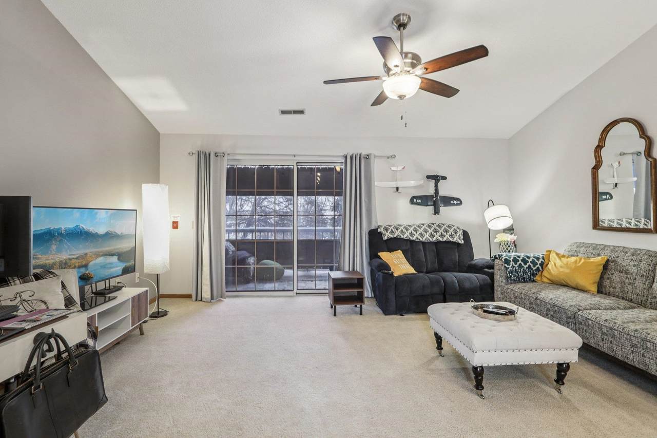 279 Kearney Way - Photo 1