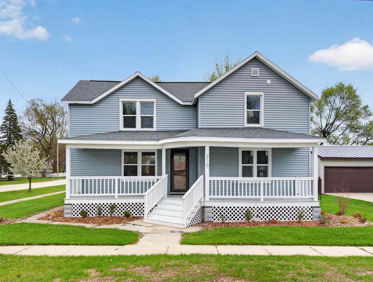 210 Farmer Street - Photo 1