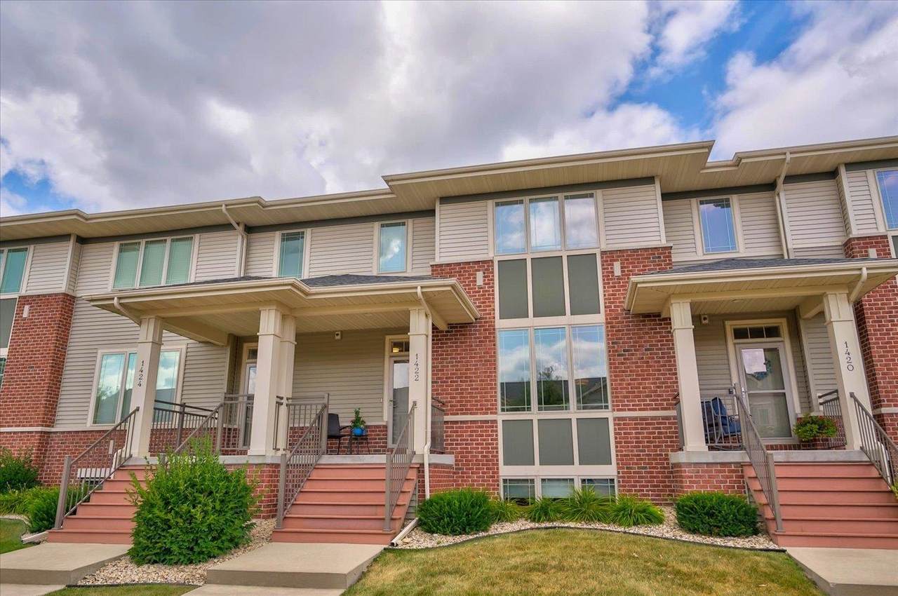 1422 Smithfield Drive - Photo 1