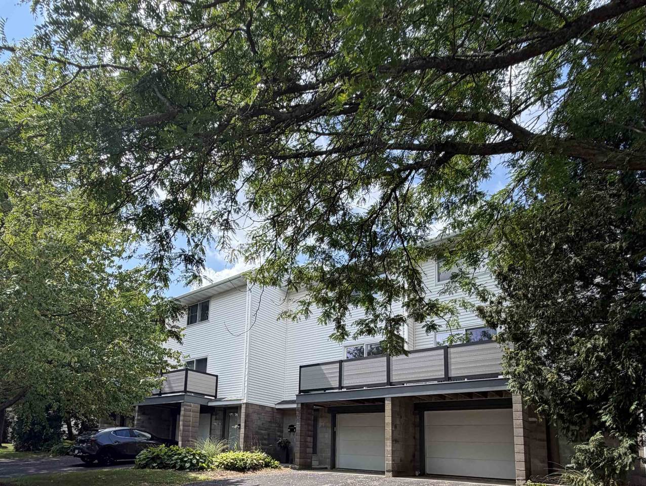 401 Melody Lane - Photo 1