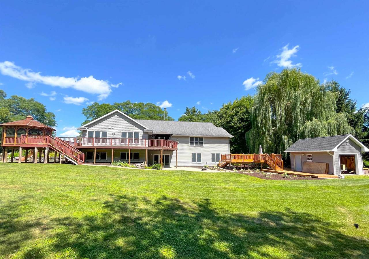 8107 Territorial Rd - Photo 1