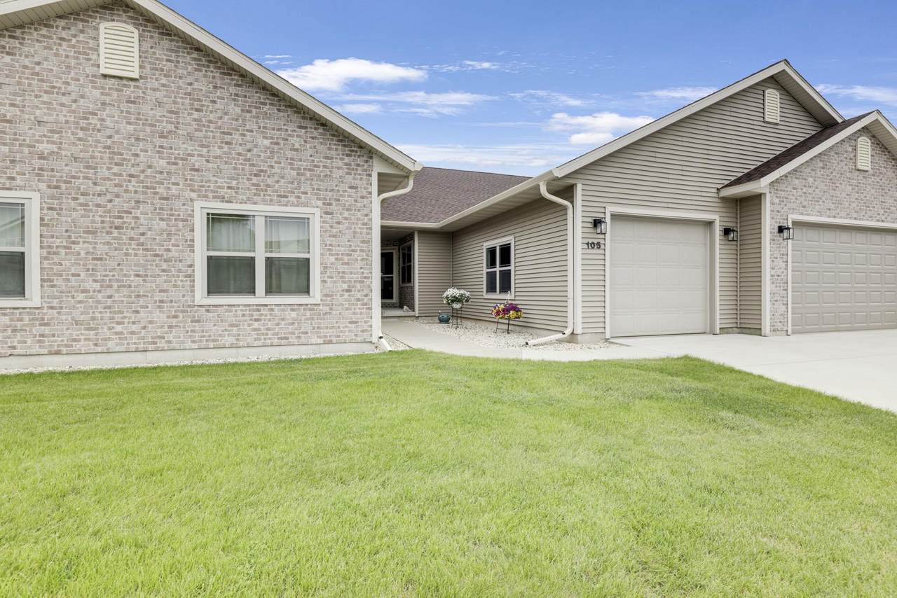 105 Community Drive - Photo 1