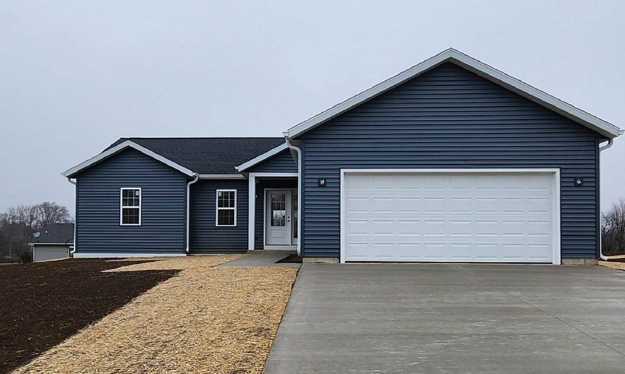 112 Rolling Meadow Drive - Photo 1