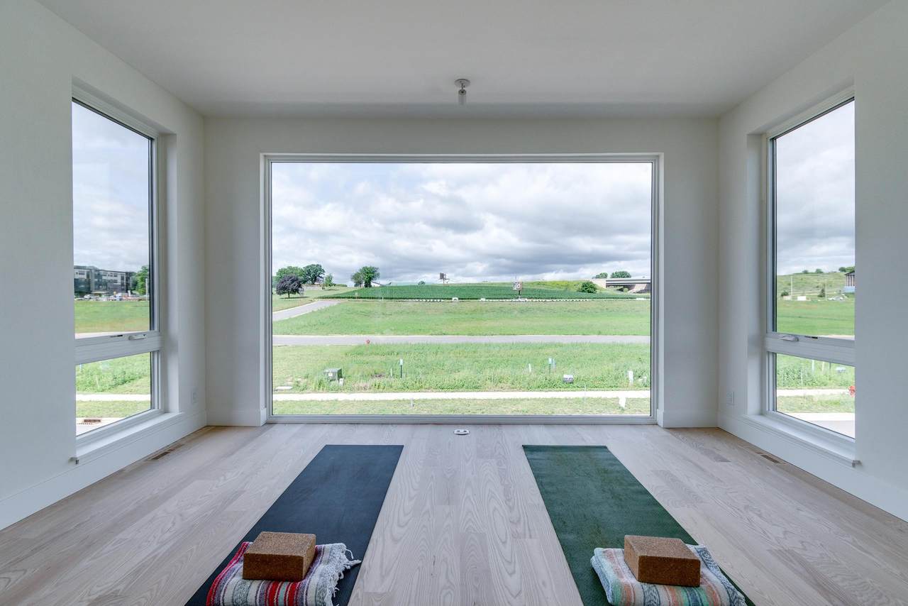 4043 Serenbe Street - Photo 1