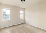 305 Evergreen Terrace - Photo 13