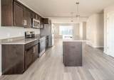 404 Crusader Point - Photo 7