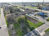 1114 Johns Street - Photo 3