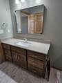 915 Sutherland Avenue - Photo 15