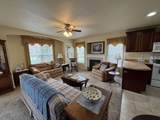 2825 Holiday Drive - Photo 3