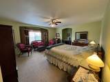 2825 Holiday Drive - Photo 9