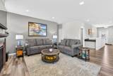 9801 Hawks Nest Drive - Photo 4