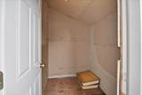 806 Whispering Pines Way - Photo 37